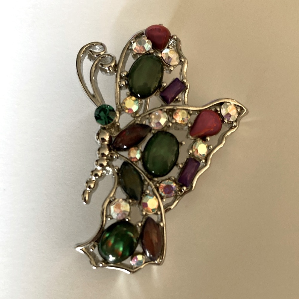 NWOT Butterfly brooch